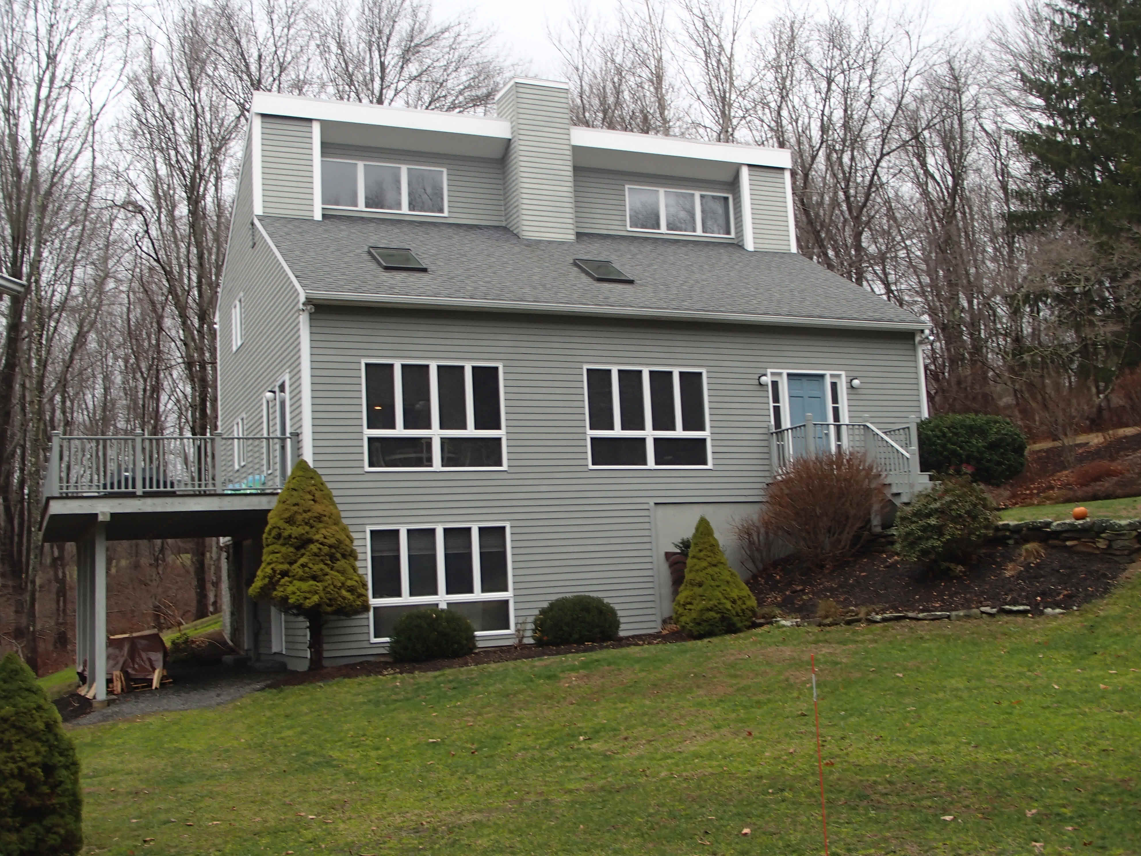 Building photograph for 25 ALLEN RD